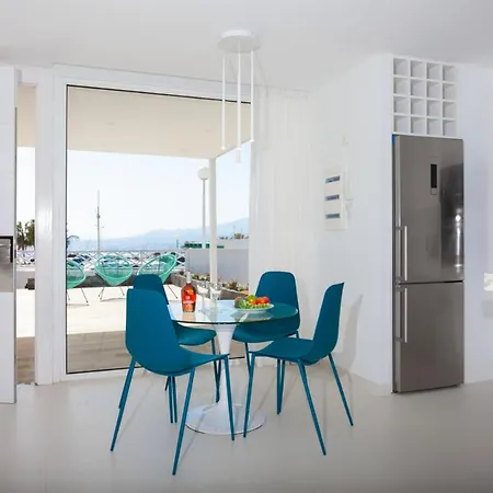 Puerto Del Carmen Sleeps 6 With Air Con And Wifi Вілла *